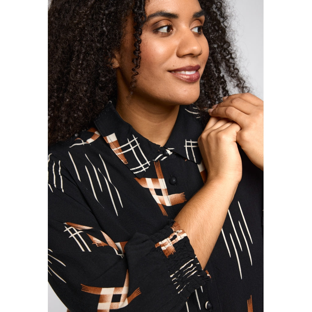 Studio SEmilie Shirt Shirt Black with copper and white patterns