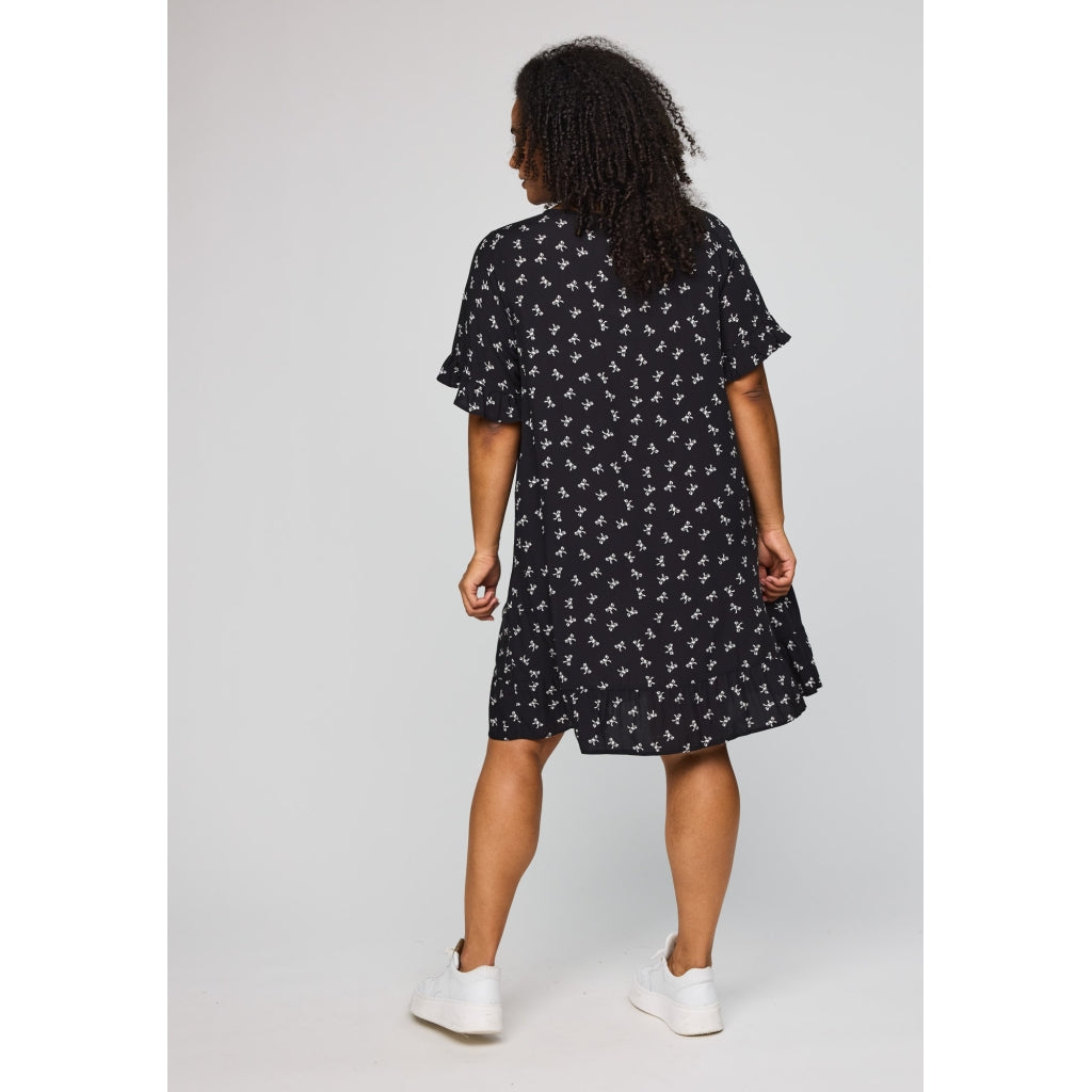 Studio SJette Dress Dress Black with white