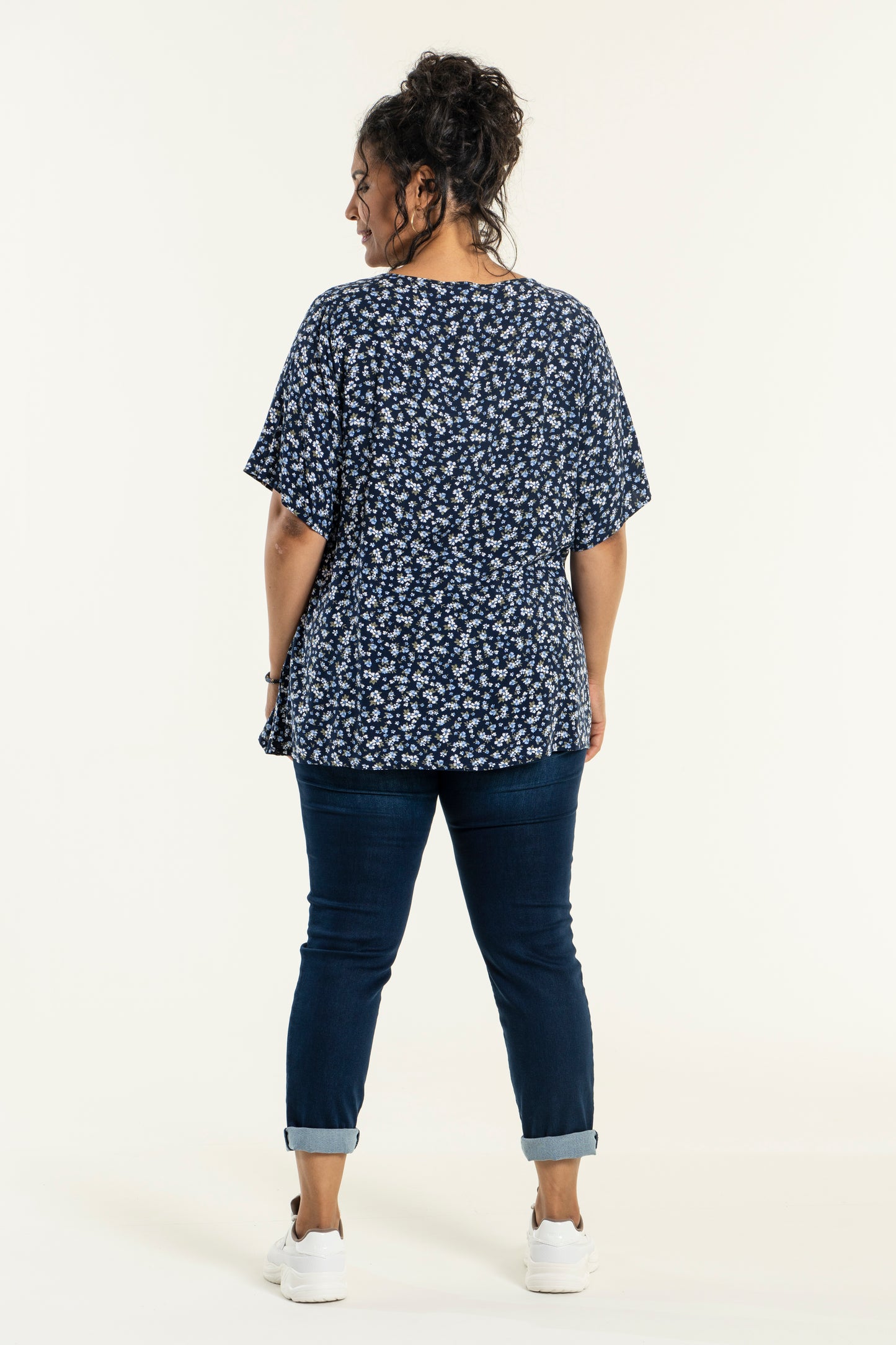 Studio Strækbar jeans fra STUDIO CLOTHING Pants Dark Blue Carmen Length 32"