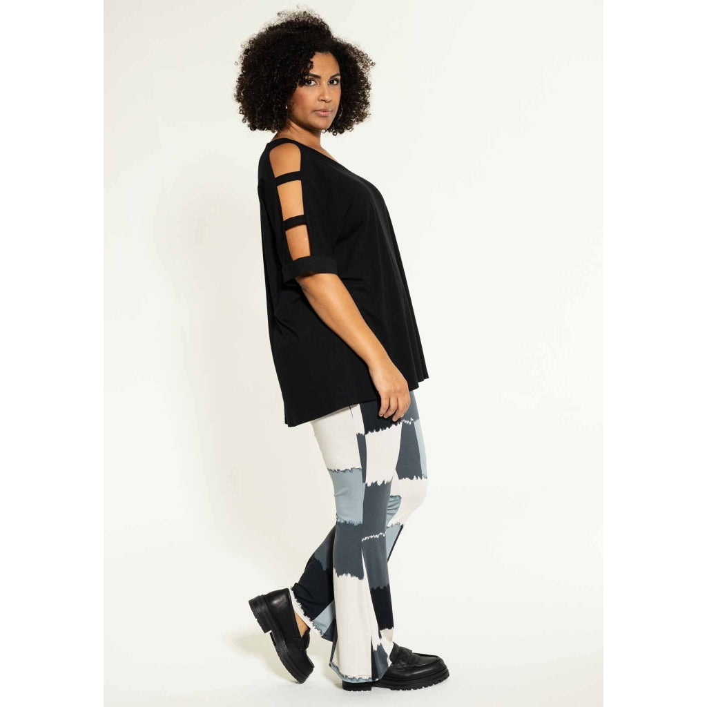 Studio Josa Blouse with shoulder details Blouse Black