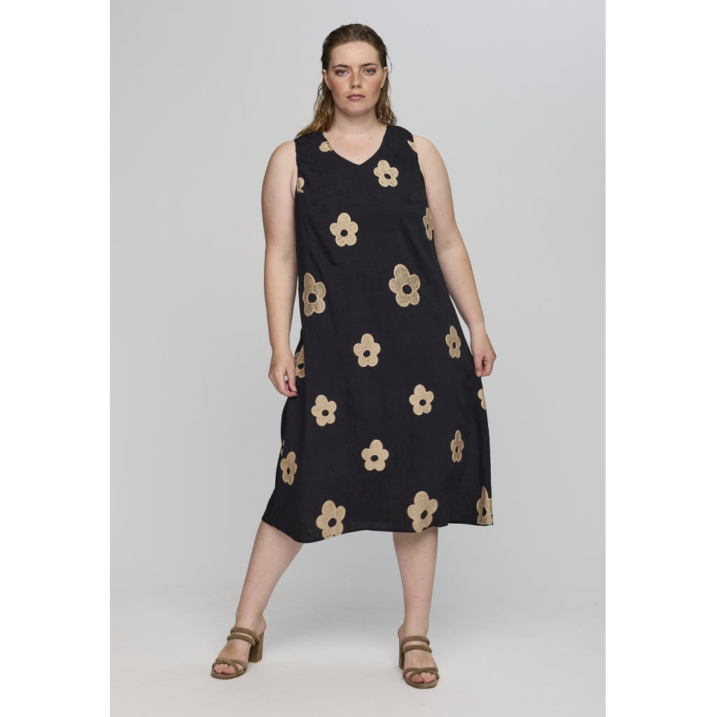 Studio SAnastasia Long dress Long Dress Black with sand flowers