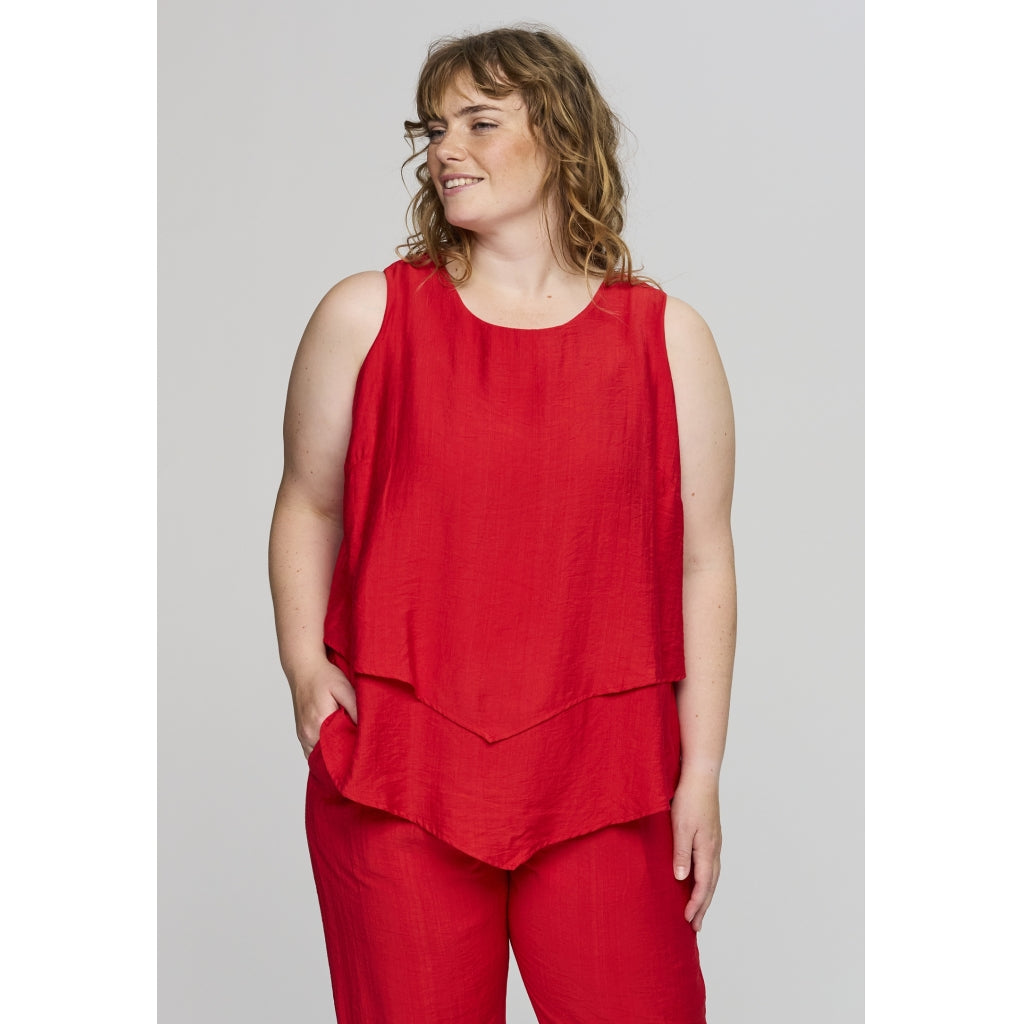 Studio SAubrey top Top Red