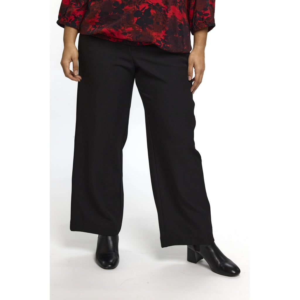 Studio SBirit Trousers Trousers Black