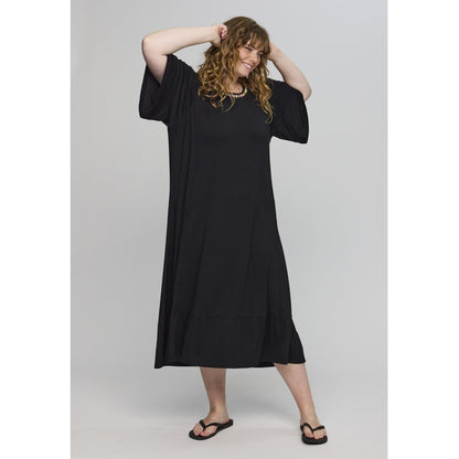 Studio SBonnie Dress Dress Black with small flowers all colors