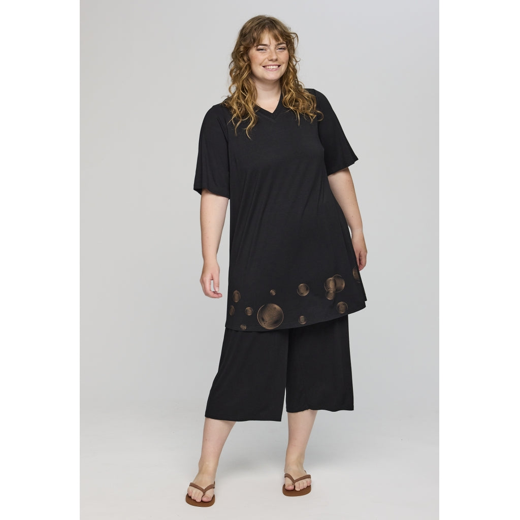 Studio SBritha tunic with print Tunic Black