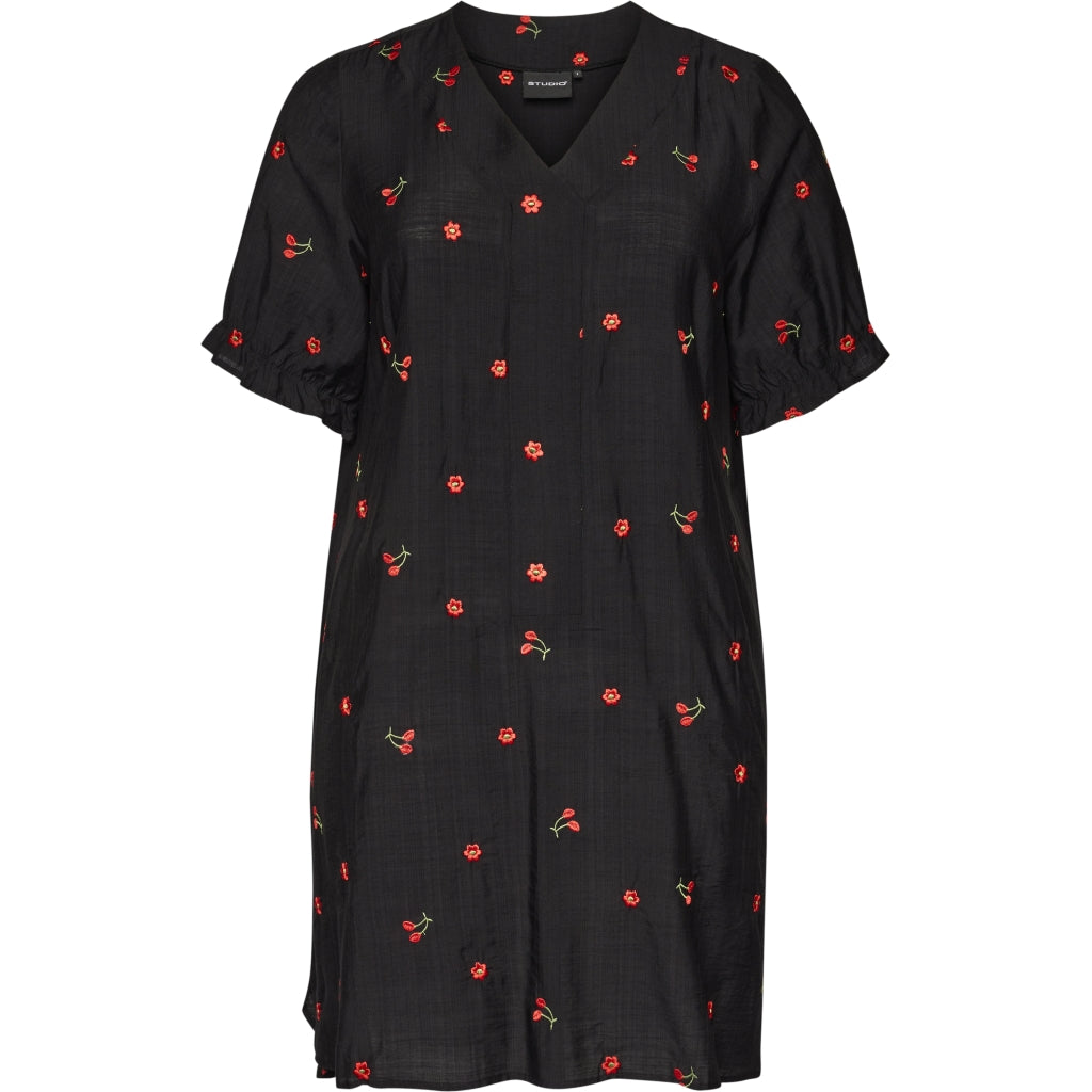Studio SElma Shirt new sleeve Shirt Black with red berry
