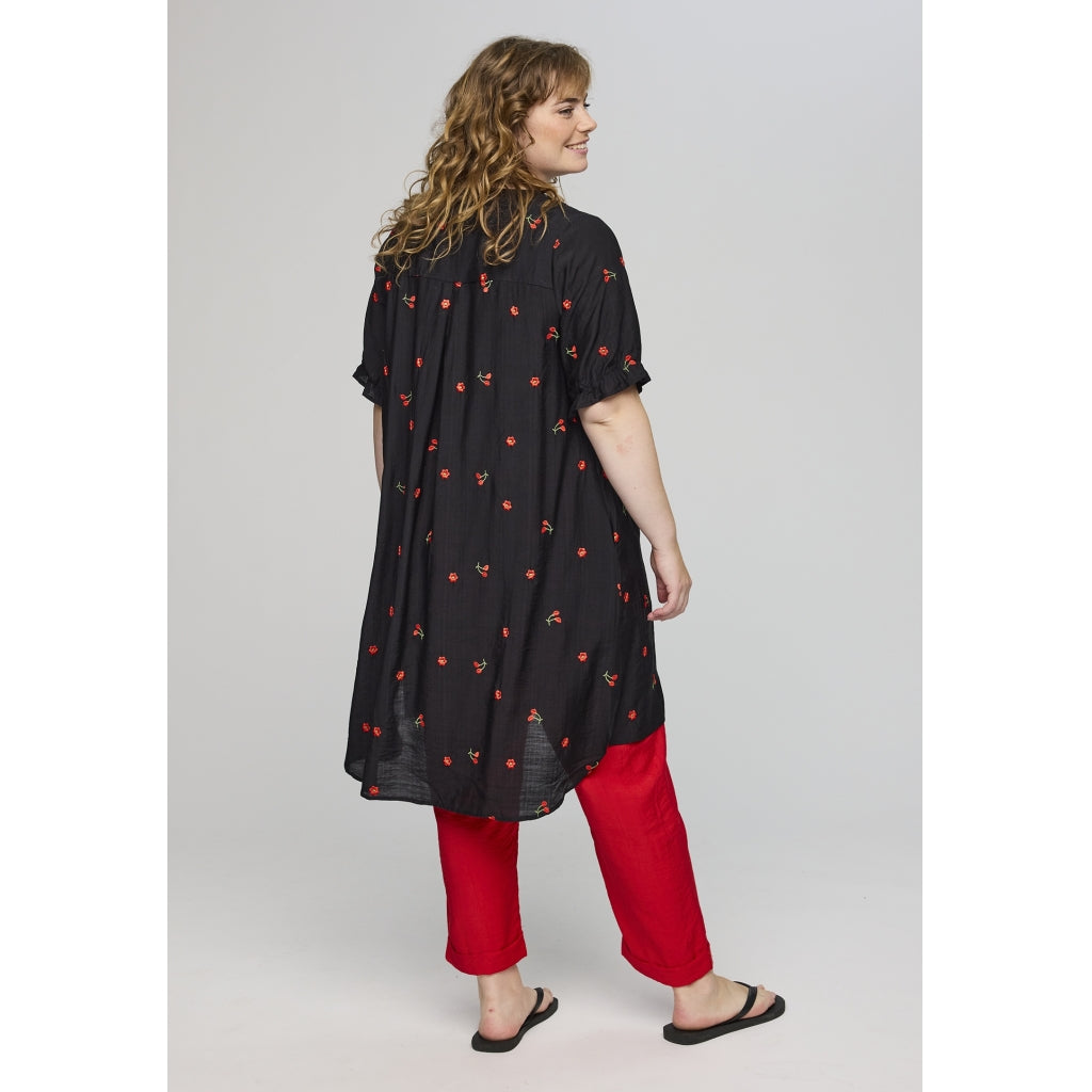 Studio SElma Shirt new sleeve Shirt Black with red berry