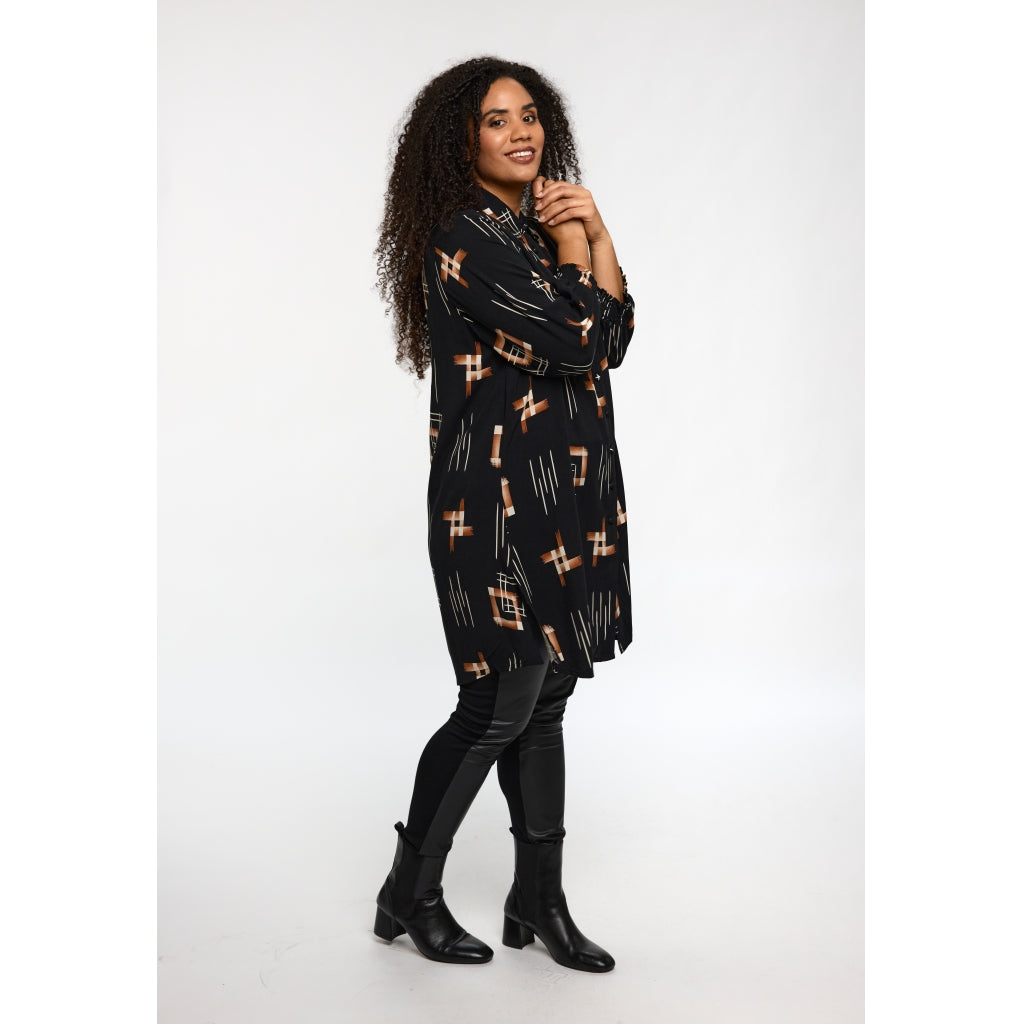 Studio SEmilie Shirt Shirt Black with copper and white patterns