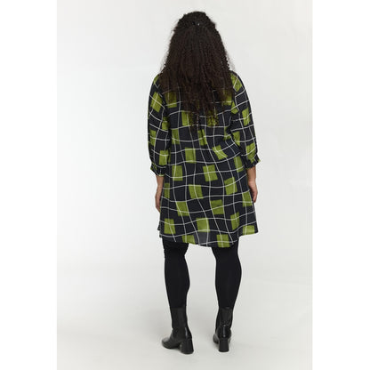 Studio SEmilie Shirt Shirt Black with squares with white lines and green wind