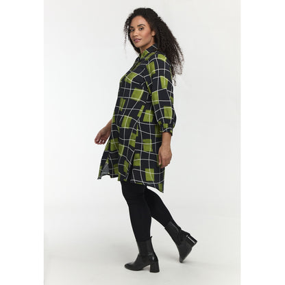 Studio SEmilie Shirt Shirt Black with squares with white lines and green wind