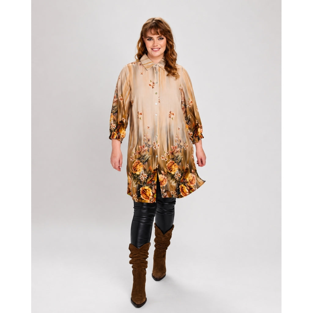 Studio SEmilie Shirt Shirt Sand board with flowers
