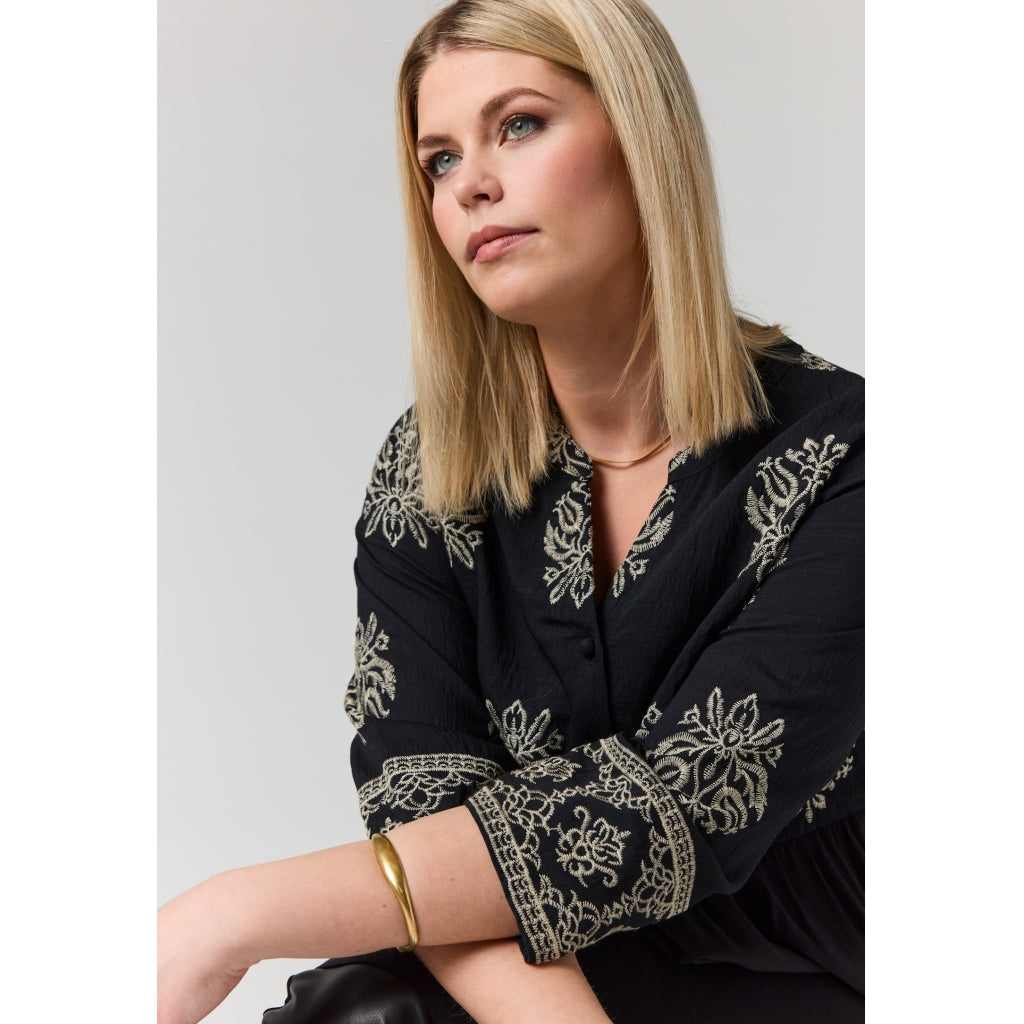 Studio SGilsa Tunic with embroidery Tunic Black