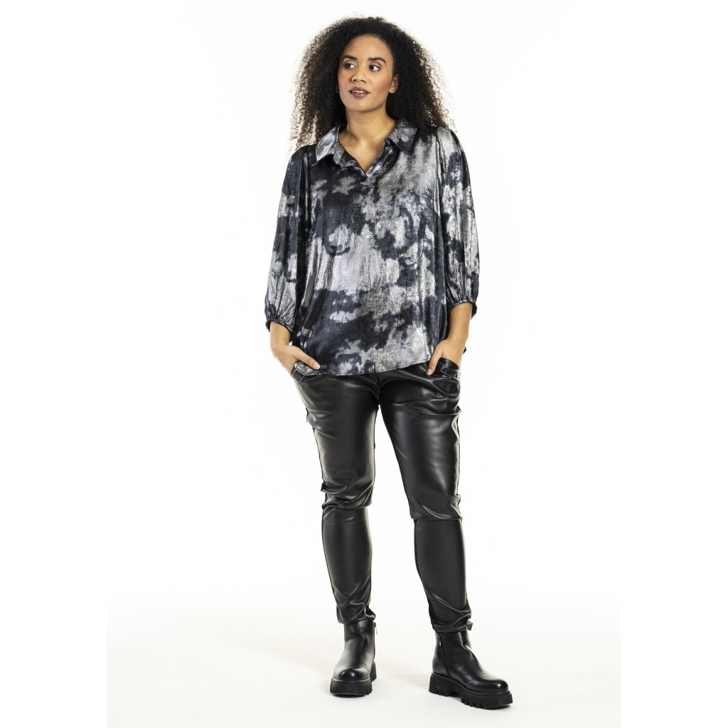 Studio SHasel Fake leather pants Pants Black