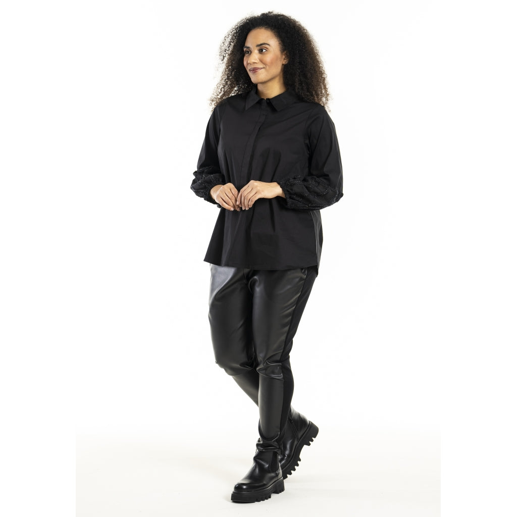 Studio SHasel Fake leather pants Pants Black