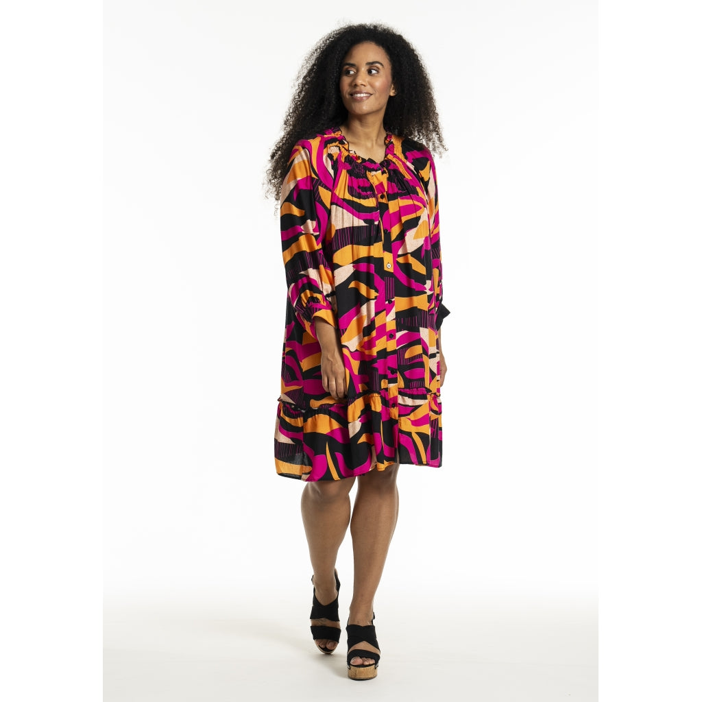 Studio SJeanett Dress Dress Black pink and orange stripes