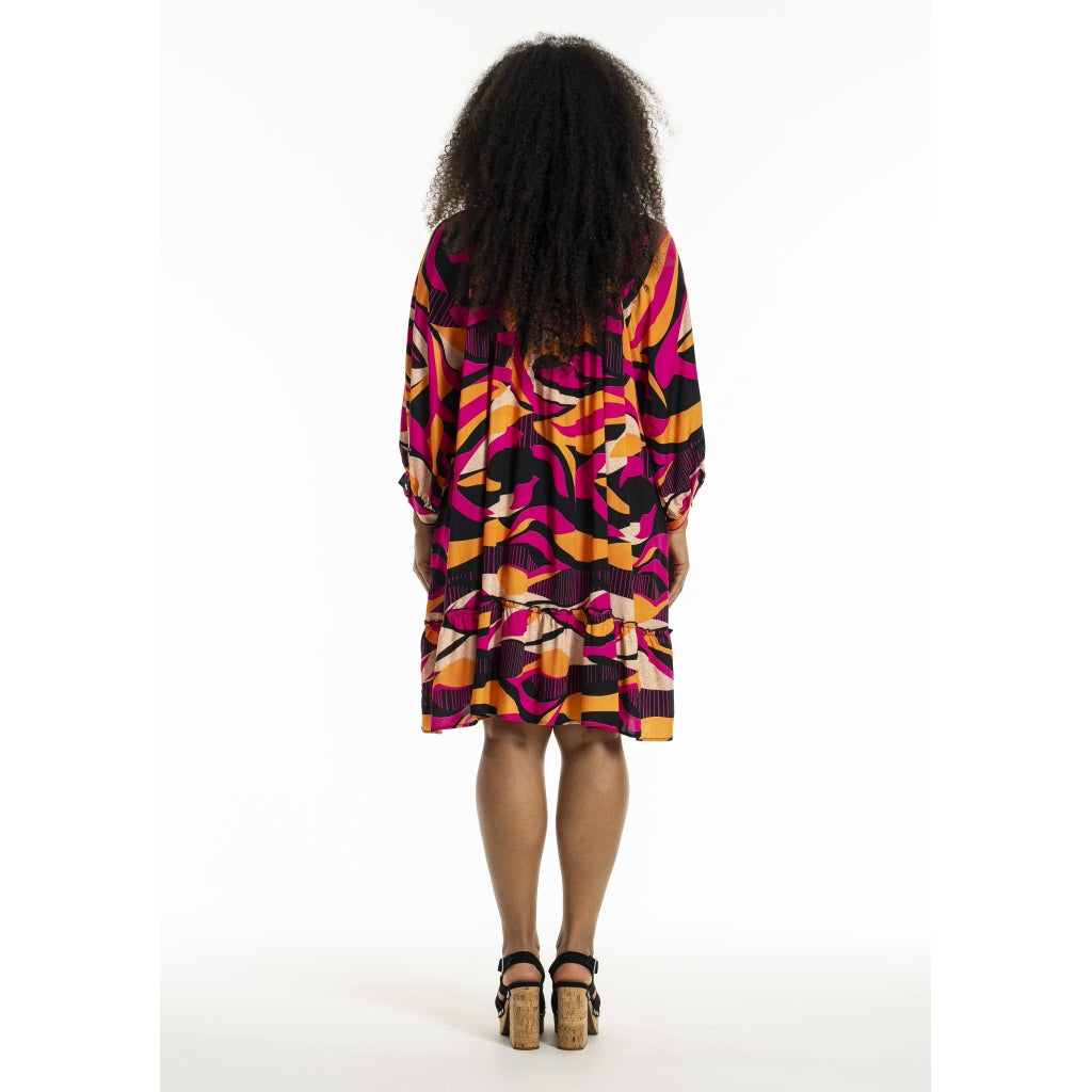 Studio SJeanett Dress Dress Black pink and orange stripes