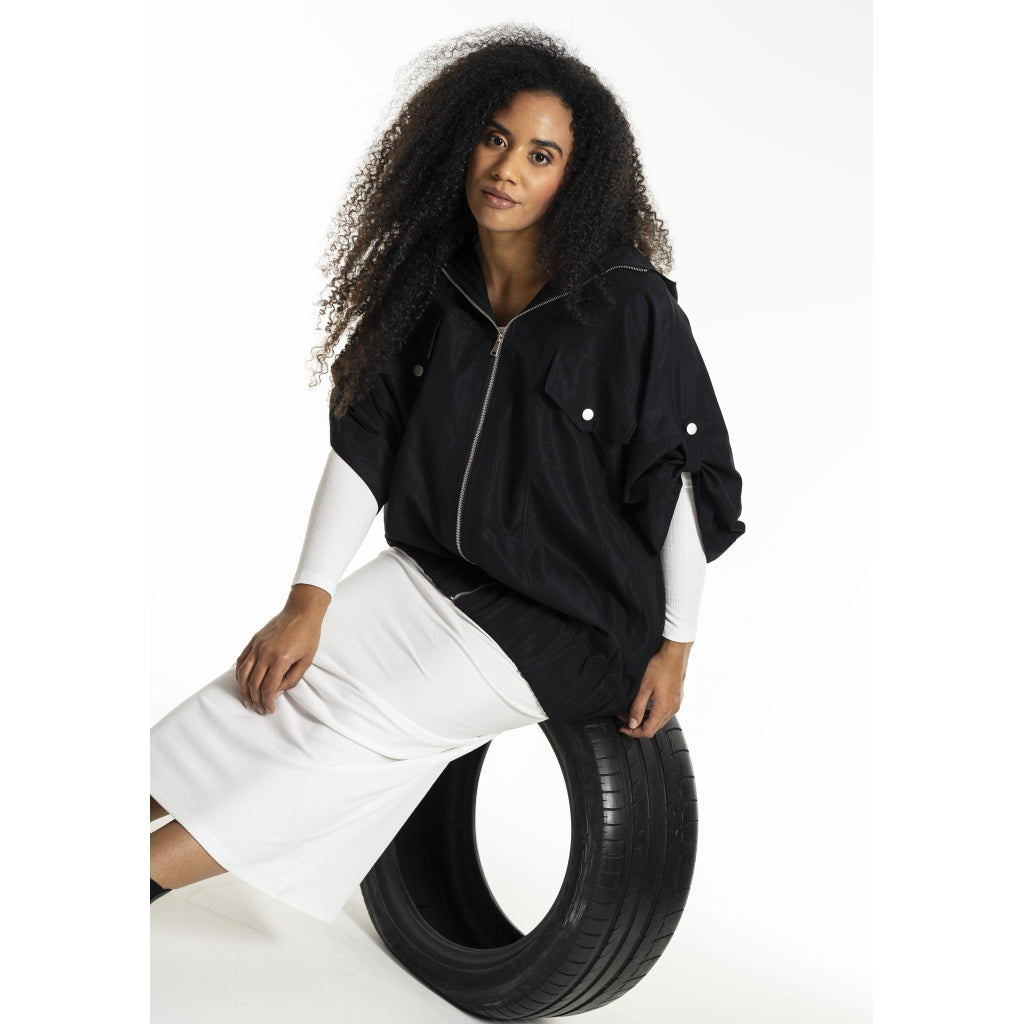 Studio SJosette Jacket with short sleeves Jacket Black