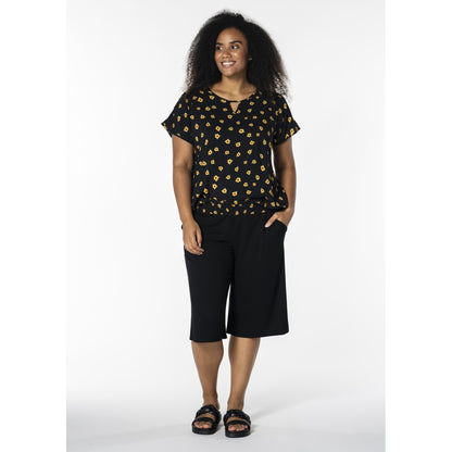 Studio SKis Shorts Shorts Black