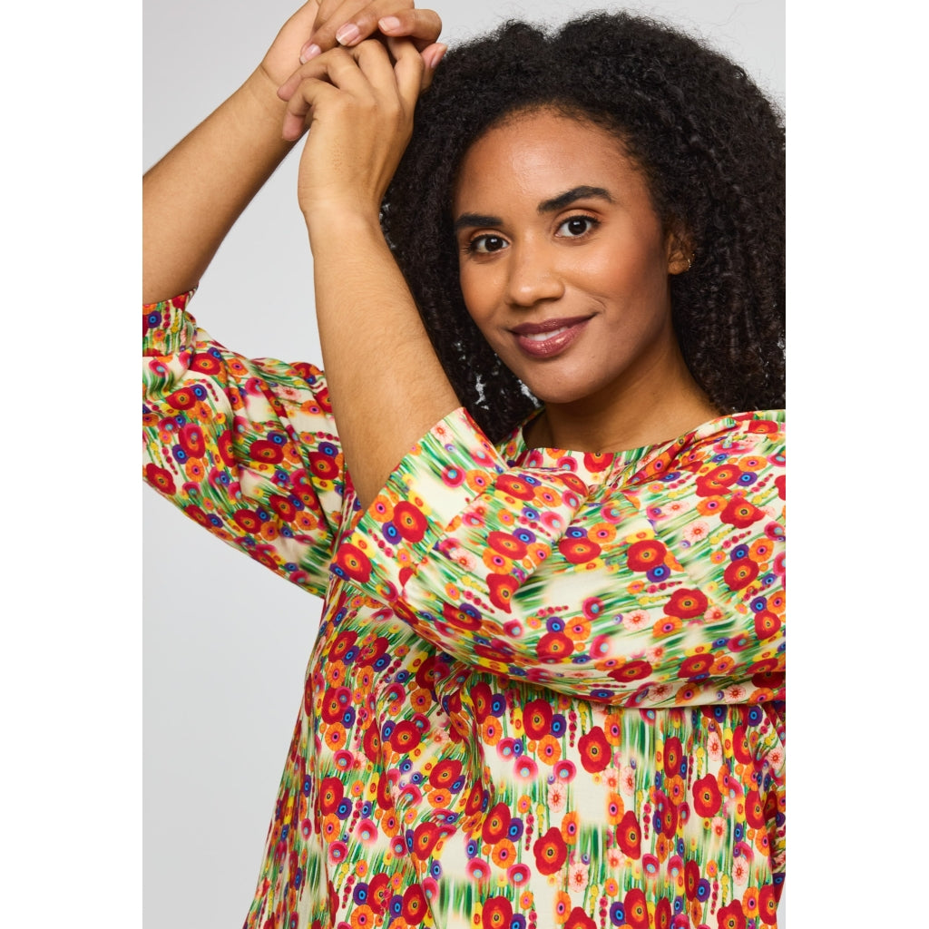 Studio SLonetta Dress with pockets Dress Red flower print