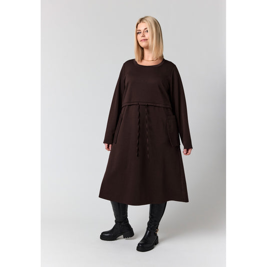 Studio SNivara Dress with tie band Dress Brown