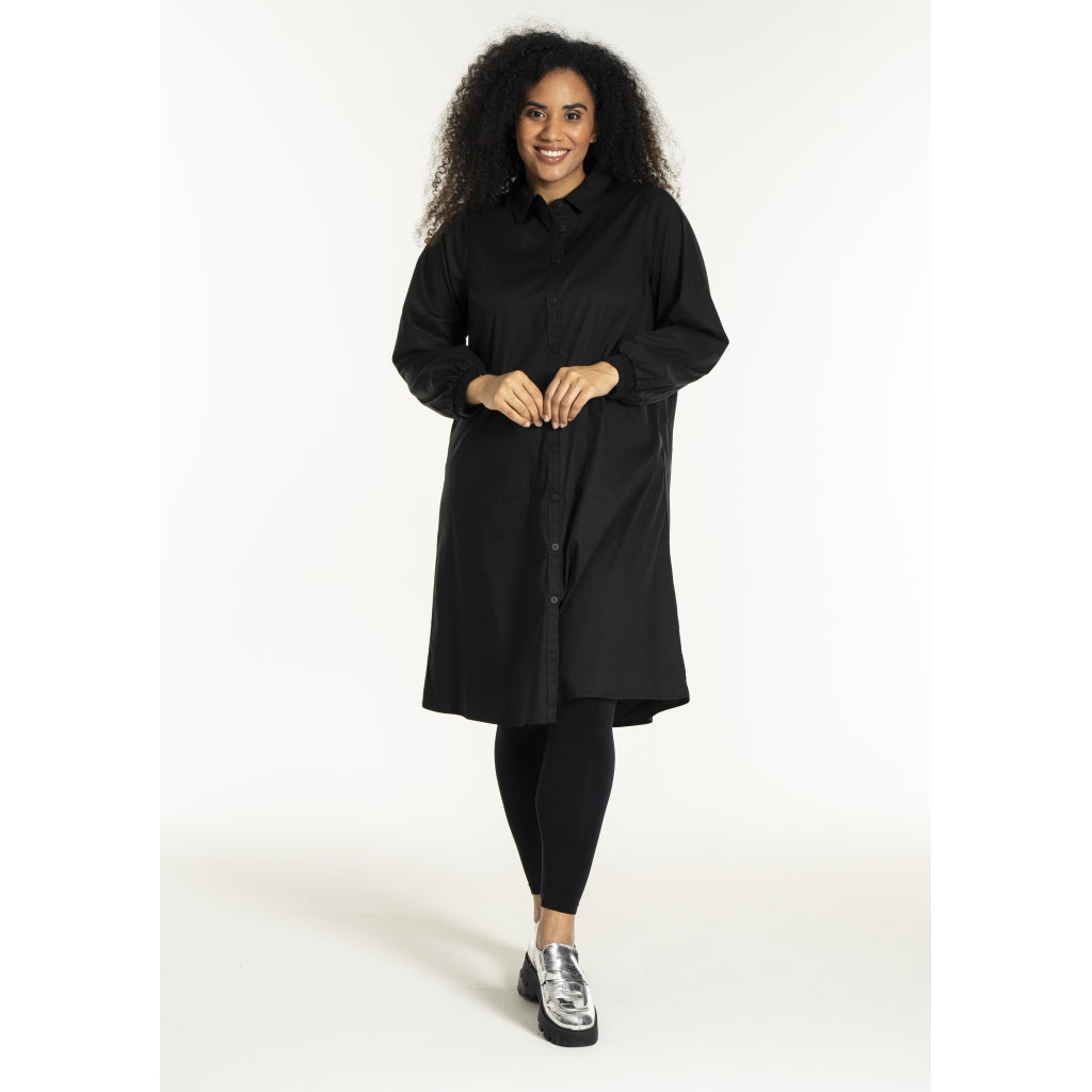 Studio SNomi Shirt with heart on the back Shirt Black