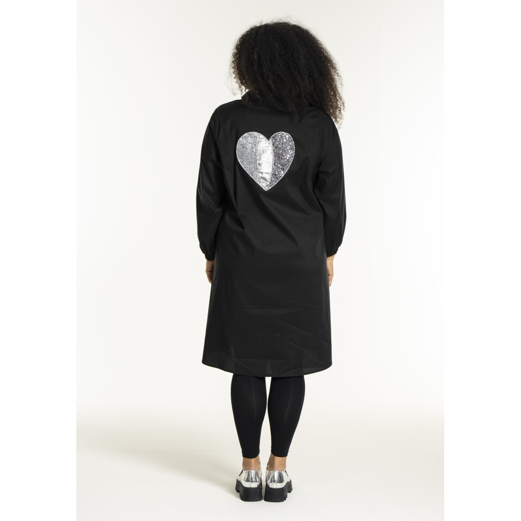 Studio SNomi Shirt with heart on the back Shirt Black