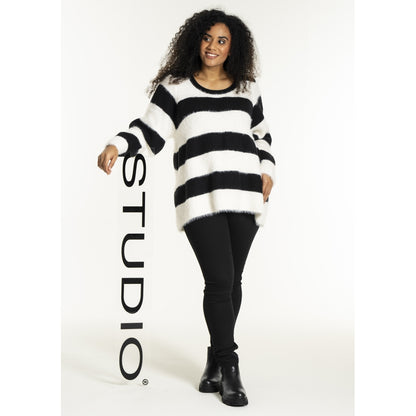 Studio SNoralise Sweater with stripes Sweater Black/White stripe