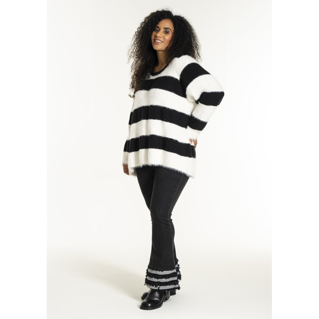 Studio SNoralise Sweater with stripes Sweater Black/White stripe