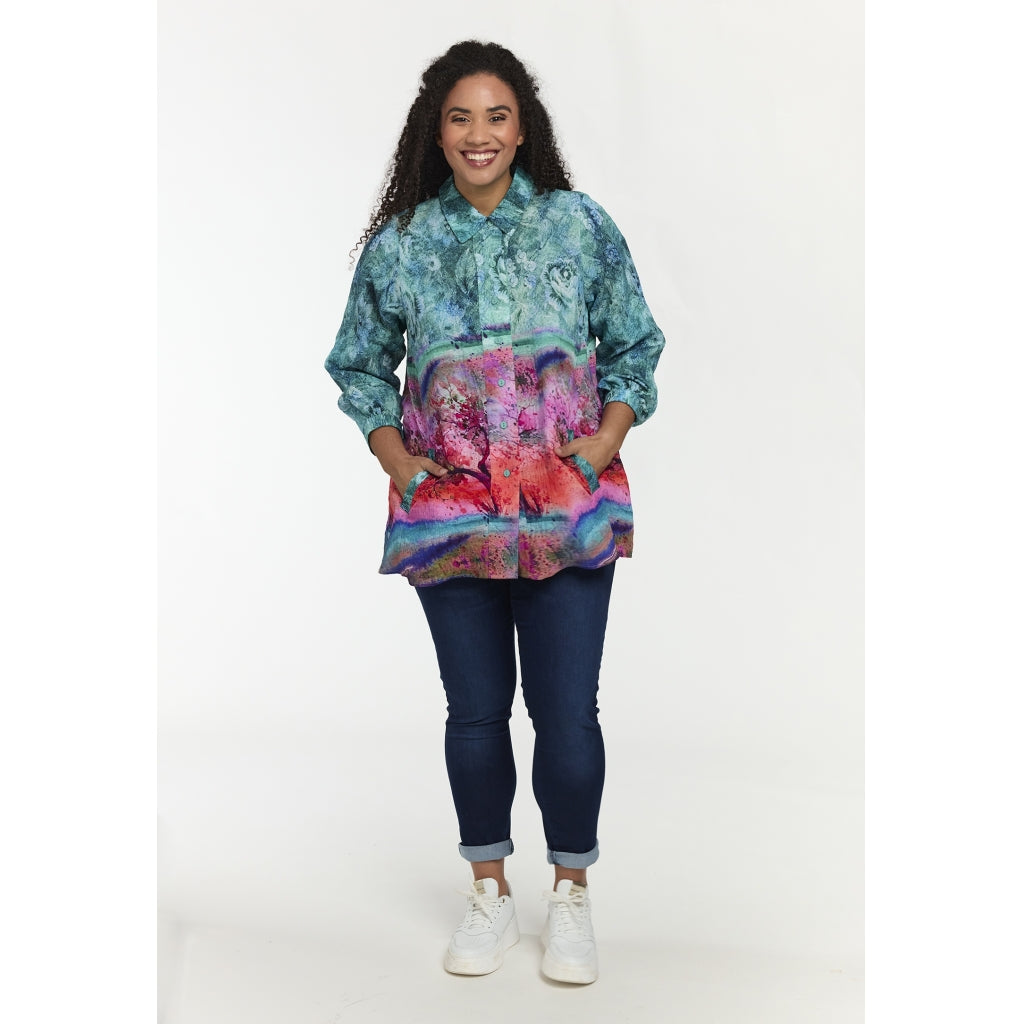 Studio SVilma Shirt Shirt Blue with pink board