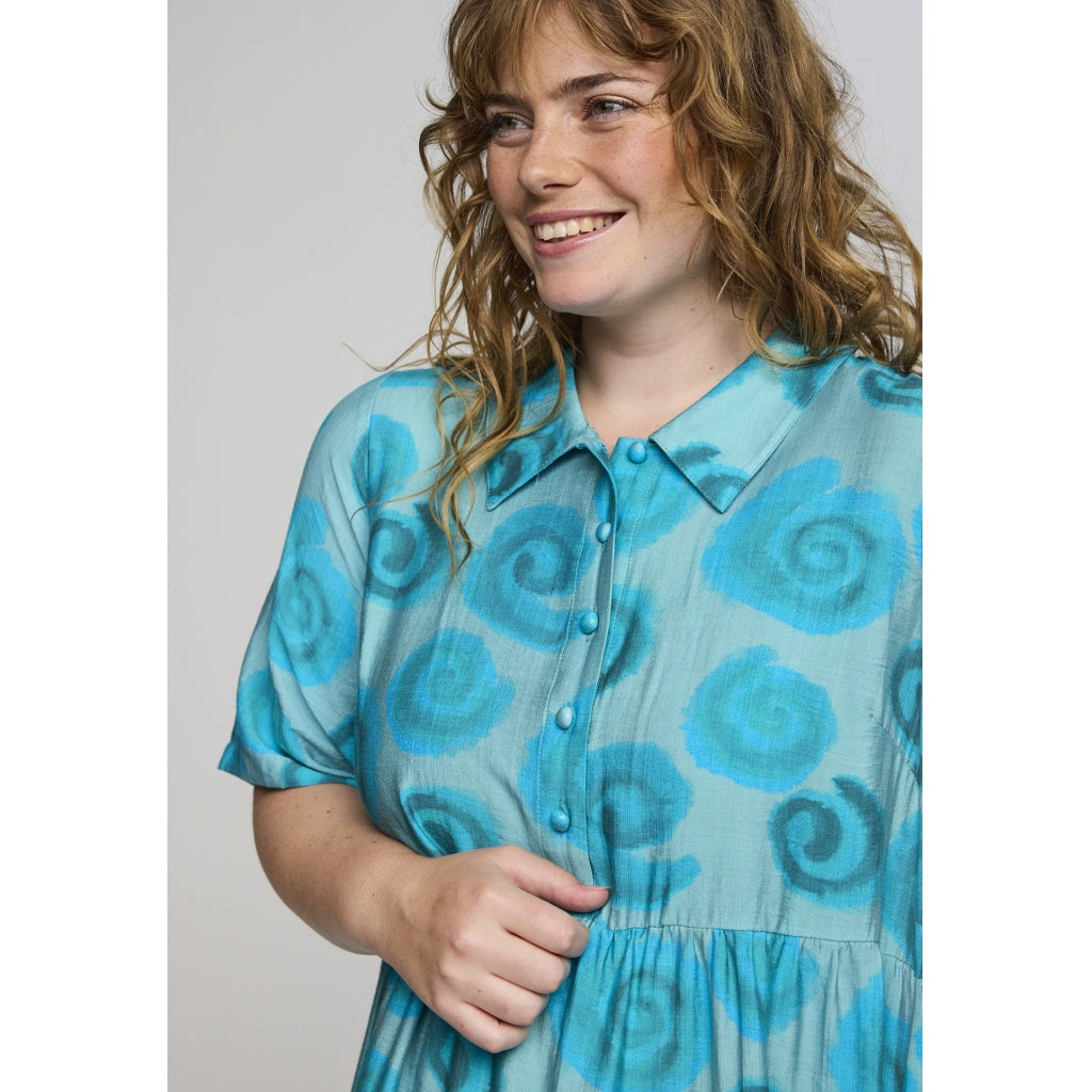 Studio Slise Dress Dress Blue with blue roses